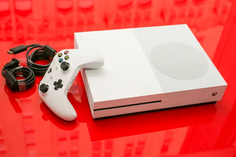 Xbox One S - Image 2